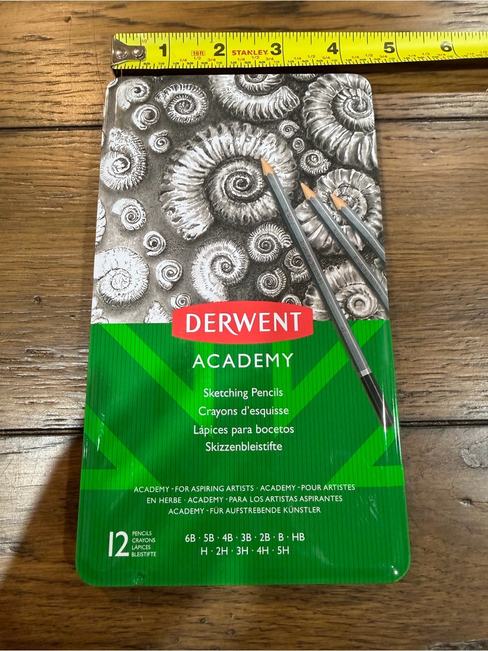 Academy Sketching Pencil Set - Derwent